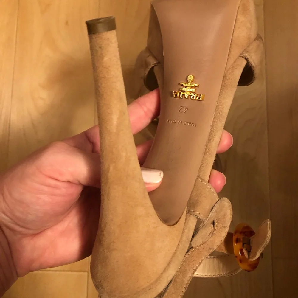 Prada Camoscio nude suede platform sandals 42